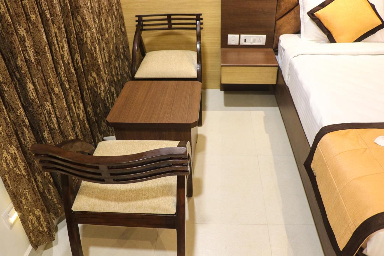 Honey Hive Hotel Port Blair Esterno foto